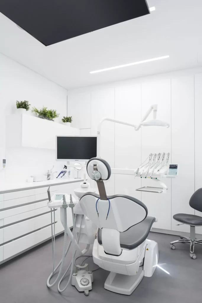 clinica-dentaria-sabrab-15-1-scaled