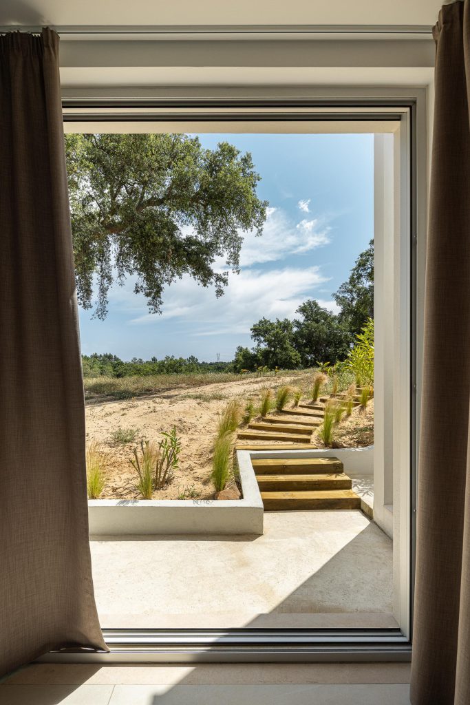 Casa M Ariane arquitetura Miguel Sabrab e fotografia Ivo Tavares Casa M Ariane arquitetura Miguel Sabrab e fotografia Ivo Tavares