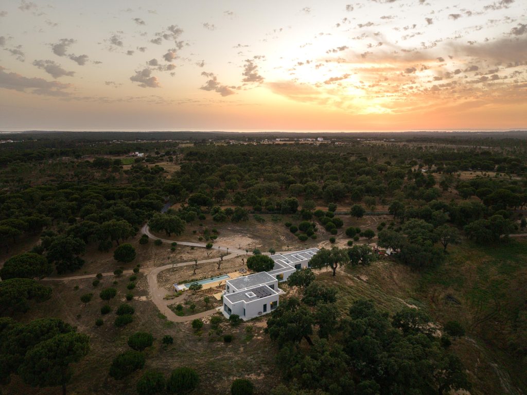 Casa M Ariane arquitetura Miguel Sabrab e fotografia Ivo Tavares Casa M Ariane arquitetura Miguel Sabrab e fotografia Ivo Tavares
