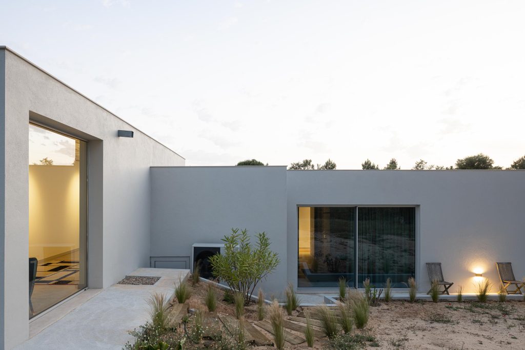 Casa M Ariane arquitetura Miguel Sabrab e fotografia Ivo Tavares Casa M Ariane arquitetura Miguel Sabrab e fotografia Ivo Tavares
